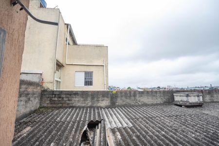 Vista da suíte  de casa para alugar com 2 quartos, 55m² em Taboão, Diadema