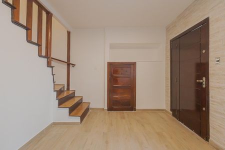 Sala de casa à venda com 2 quartos, 54m² em Cerqueira César, São Paulo