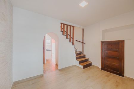 Sala de casa à venda com 2 quartos, 54m² em Cerqueira César, São Paulo