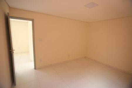 Casa para alugar com 180m², 4 quartos e 2 vagasQuarto