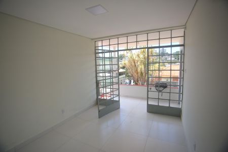 Casa para alugar com 180m², 4 quartos e 2 vagasSala