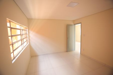 Casa para alugar com 180m², 4 quartos e 2 vagasv