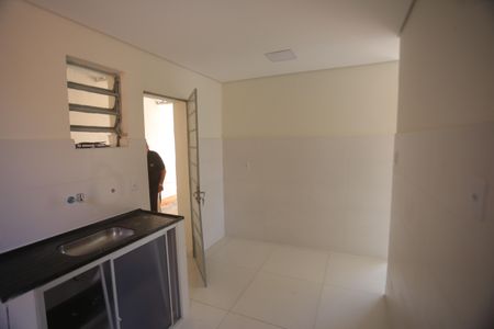Casa para alugar com 180m², 4 quartos e 2 vagasCozinha
