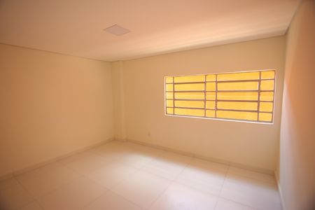 Casa para alugar com 180m², 4 quartos e 2 vagasQuarto