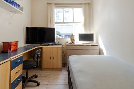 Casa à venda com 100m², 3 quartos e sem vaga Casa à venda com 100m², 3 quartos e sem vagaQuarto 1