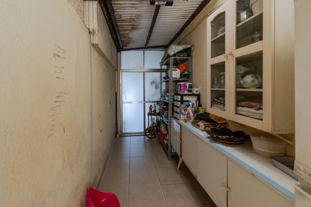 Casa à venda com 100m², 3 quartos e sem vaga Casa à venda com 100m², 3 quartos e sem vagaCorredor Lateral