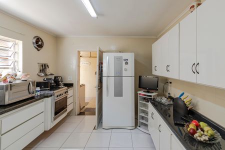 Casa à venda com 100m², 3 quartos e sem vaga Casa à venda com 100m², 3 quartos e sem vagaCozinha