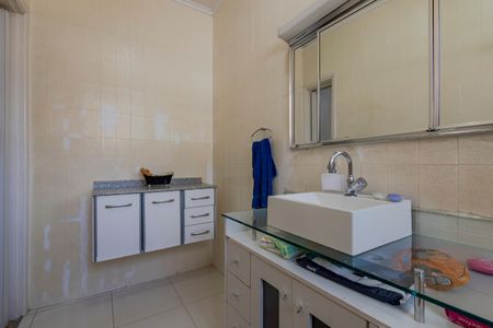 Casa à venda com 100m², 3 quartos e sem vaga Casa à venda com 100m², 3 quartos e sem vagaBanheiro da Suíte