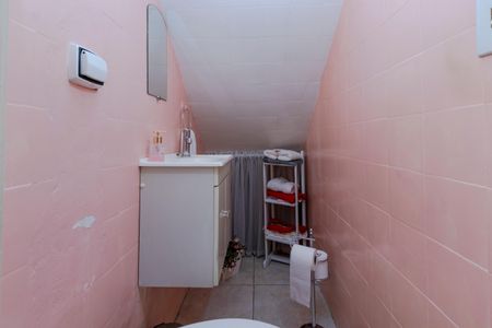 Casa à venda com 100m², 3 quartos e sem vaga Casa à venda com 100m², 3 quartos e sem vagaLavabo