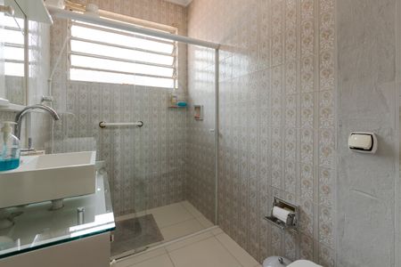 Casa à venda com 100m², 3 quartos e sem vaga Casa à venda com 100m², 3 quartos e sem vagaBanheiro
