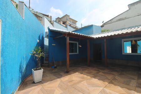 Casa de condomínio à venda com 170m², 2 quartos e sem vagaQuintal