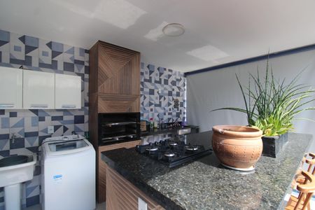 Casa de condomínio à venda com 170m², 2 quartos e sem vagaQuintal - Churrasqueira