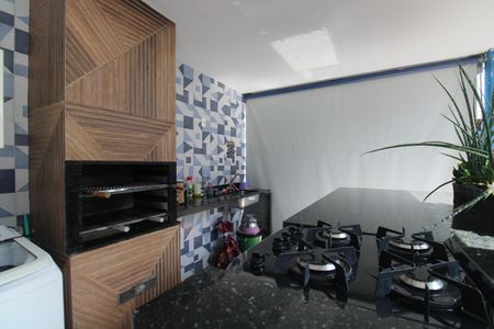 Casa de condomínio à venda com 170m², 2 quartos e sem vagaQuintal - Churrasqueira