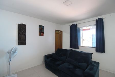 Sala de casa de condomínio à venda com 2 quartos, 170m² em Jacarepaguá, Rio de Janeiro