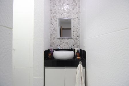 Casa de condomínio à venda com 170m², 2 quartos e sem vagaBanheiro