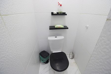 Casa de condomínio à venda com 170m², 2 quartos e sem vagaBanheiro