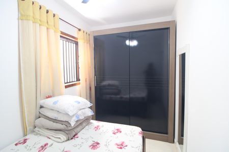 Casa à venda com 165m², 2 quartos e 2 vagasQuarto 1 da edícula