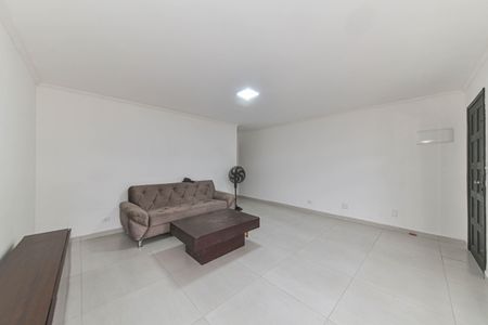 Casa para alugar com 250m², 3 quartos e 1 vagaSala