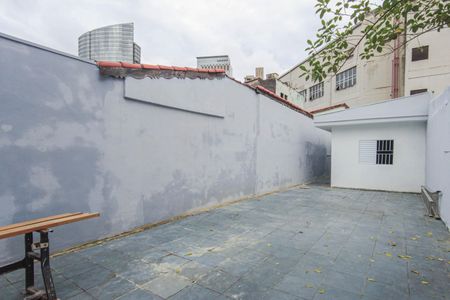 Casa para alugar com 250m², 3 quartos e 1 vagaQuintal