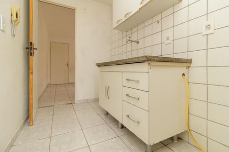 Cozinha de apartamento para alugar com 2 quartos, 47m² em Jardim Francisco Mendes, São Paulo