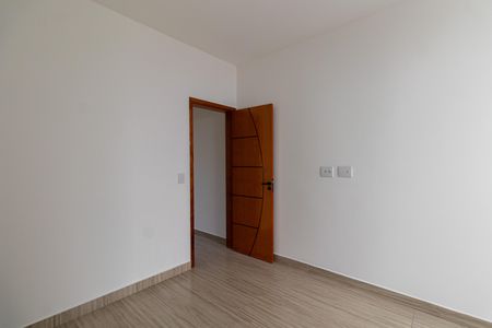 Casa à venda com 110m², 2 quartos e 3 vagasSuíte 2