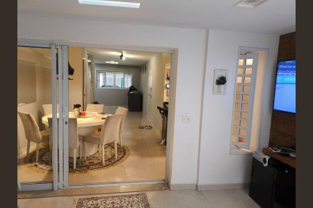 Casa à venda com 260m², 4 quartos e 3 vagas