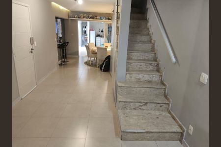 Casa à venda com 4 quartos, 260m² em Água Branca, São Paulo