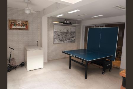 Casa à venda com 260m², 4 quartos e 3 vagas