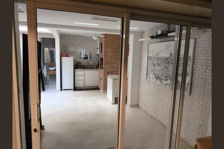 Casa à venda com 260m², 4 quartos e 3 vagas