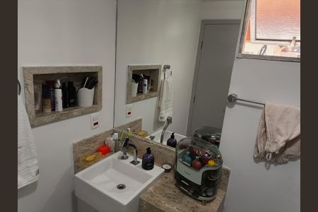 Casa à venda com 260m², 4 quartos e 3 vagas