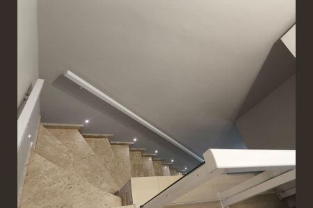 Casa à venda com 260m², 4 quartos e 3 vagas