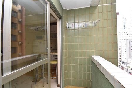 Sacada de apartamento para alugar com 1 quarto, 40m² em Centro, Curitiba