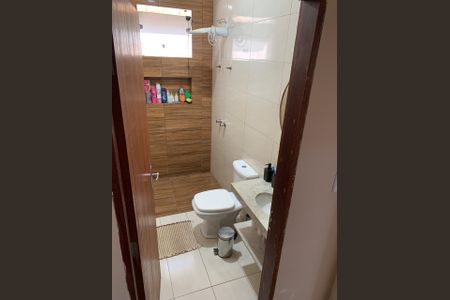 Banheiro de casa à venda com 2 quartos, 500m² em Tupã, Contagem