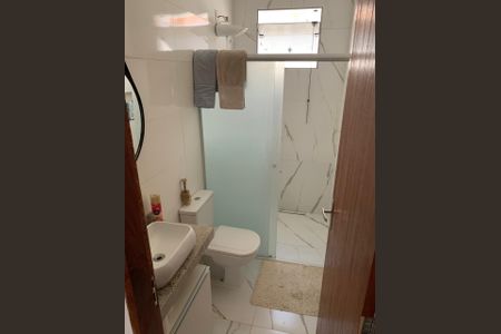 Banheiro de casa à venda com 2 quartos, 500m² em Tupã, Contagem