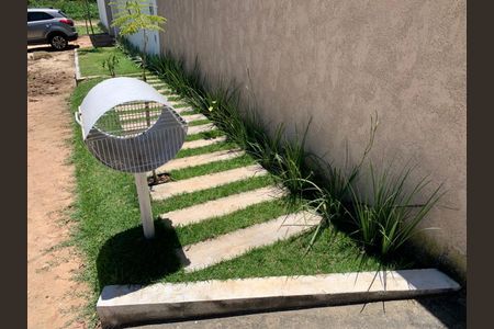 Área externa de casa à venda com 2 quartos, 500m² em Tupã, Contagem