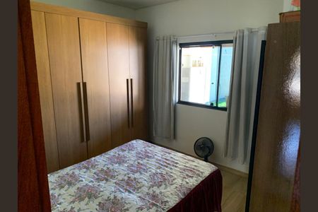 Quarto de casa à venda com 2 quartos, 500m² em Tupã, Contagem