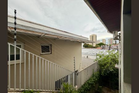 Casa à venda com 330m², 3 quartos e 3 vagas Casa à venda com 330m², 3 quartos e 3 vagasVista Quarto 2