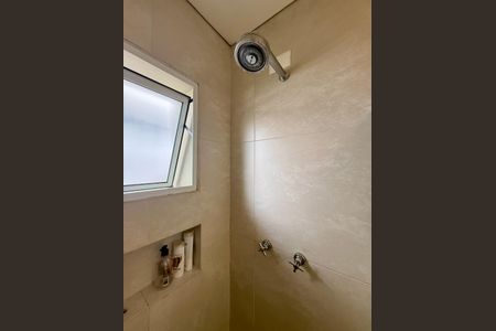 Casa à venda com 330m², 3 quartos e 3 vagas Casa à venda com 330m², 3 quartos e 3 vagasBanheiro Suíte