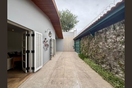 Casa à venda com 330m², 3 quartos e 3 vagas Casa à venda com 330m², 3 quartos e 3 vagasGaragem