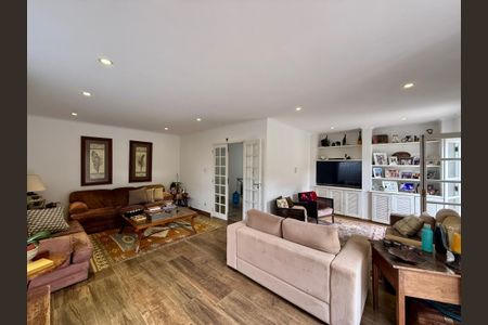 Sala de casa à venda com 3 quartos, 330m² em Brooklin, São Paulo