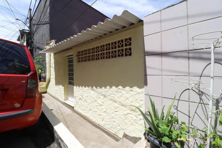 Casa para alugar com 70m², 2 quartos e sem vaga