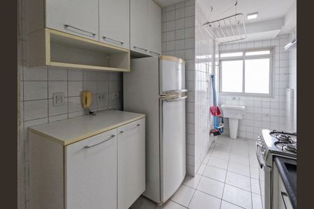 Apartamento à venda com 55m², 2 quartos e 1 vaga Apartamento à venda com 55m², 2 quartos e 1 vagaCozinha e Área de Serviço