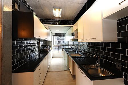 Apartamento para alugar com 68m², 2 quartos e 2 vagasCozinha