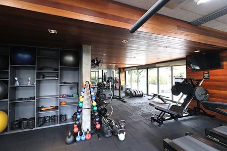 Apartamento para alugar com 68m², 2 quartos e 2 vagasÁrea comum - Academia