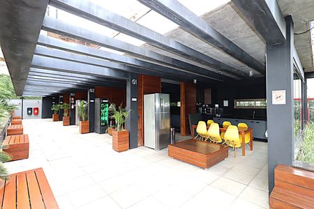 Apartamento para alugar com 68m², 2 quartos e 2 vagasÁrea comum - Churrasqueira