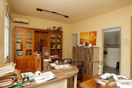 Studio - Sala / Quarto de kitnet/studio à venda com 1 quarto, 38m² em Centro Histórico, Porto Alegre