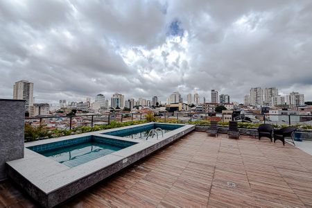 Studio para alugar com 24m², 1 quarto e sem vaga Studio para alugar com 24m², 1 quarto e sem vagaÁrea comum - Piscina
