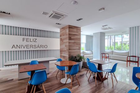 Apartamento para alugar com 62m², 2 quartos e 2 vagasÁrea comum - Salão de festas