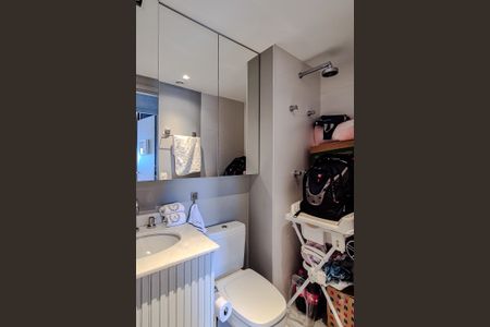 Apartamento para alugar com 62m², 2 quartos e 2 vagasBanheiro