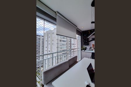 Apartamento para alugar com 62m², 2 quartos e 2 vagasVaranda da Sala